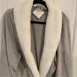 Woman’s Pottery Barn Grey Sherpa Faux Fur Cozy Belted Robe Size XL New with Tags